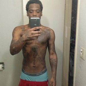 Meet your Posher, Armani